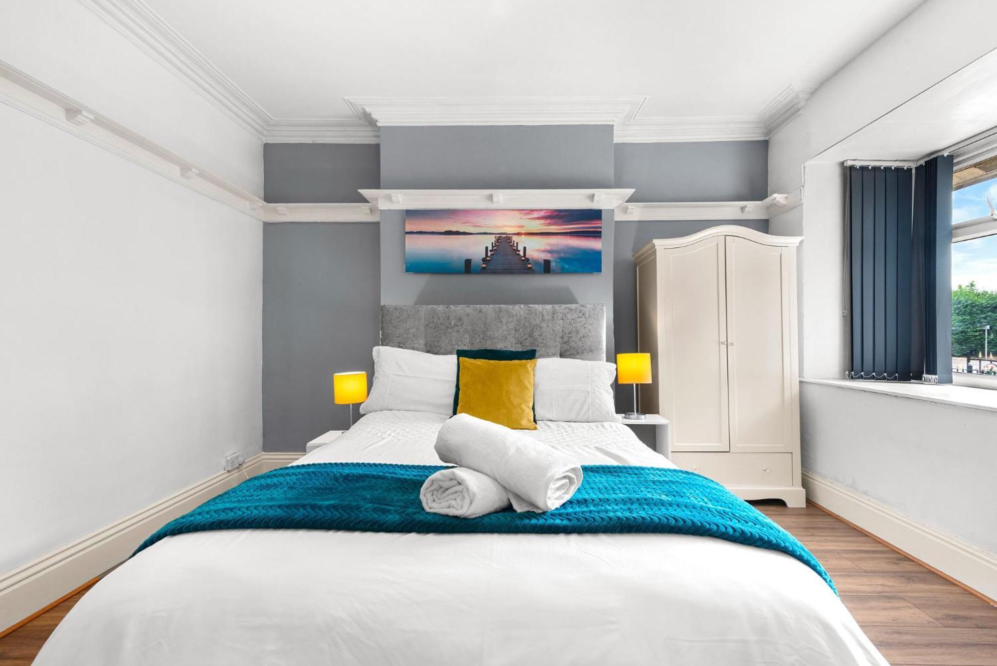 Hilltop Place Suites Near Meadowhall Sheffield Dış mekan fotoğraf