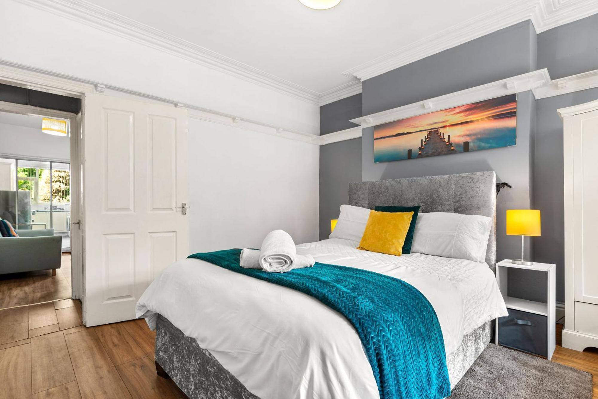 Hilltop Place Suites Near Meadowhall Sheffield Dış mekan fotoğraf