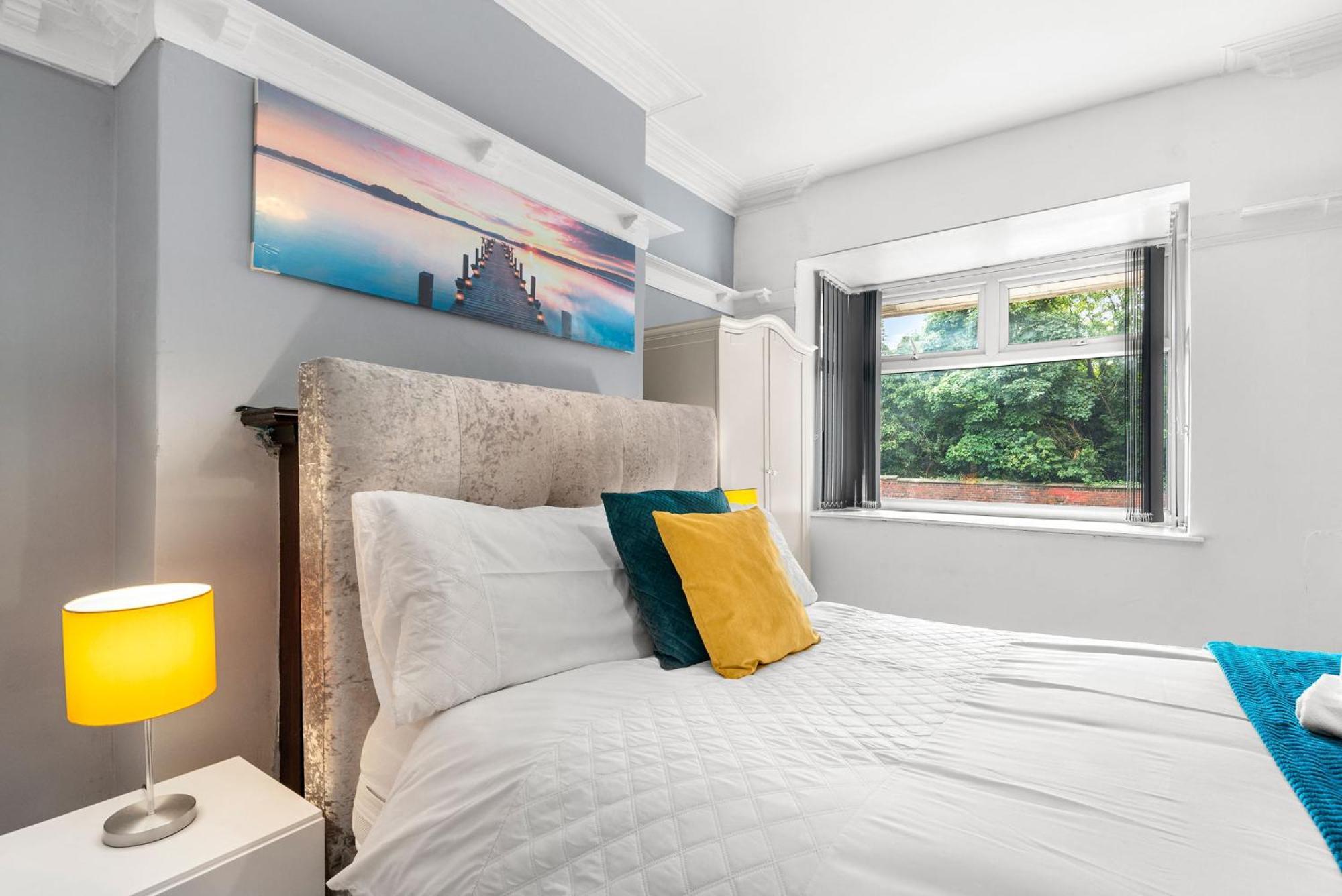 Hilltop Place Suites Near Meadowhall Sheffield Dış mekan fotoğraf