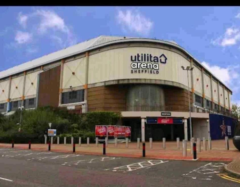 Hilltop Place Suites Near Meadowhall Sheffield Dış mekan fotoğraf